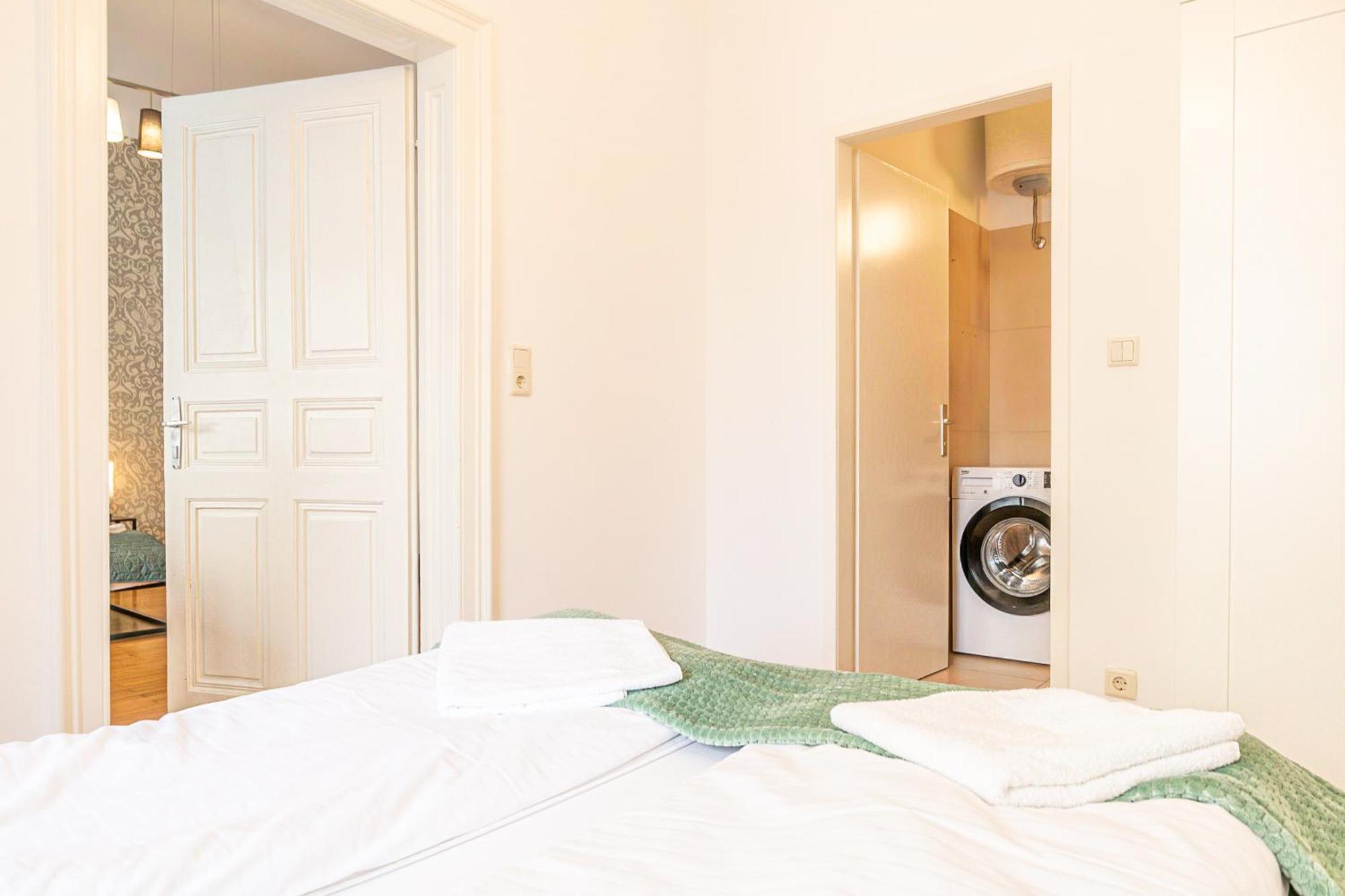 Friendly 2br Ap Near Rennweg & Belvedere Palace Apartment
